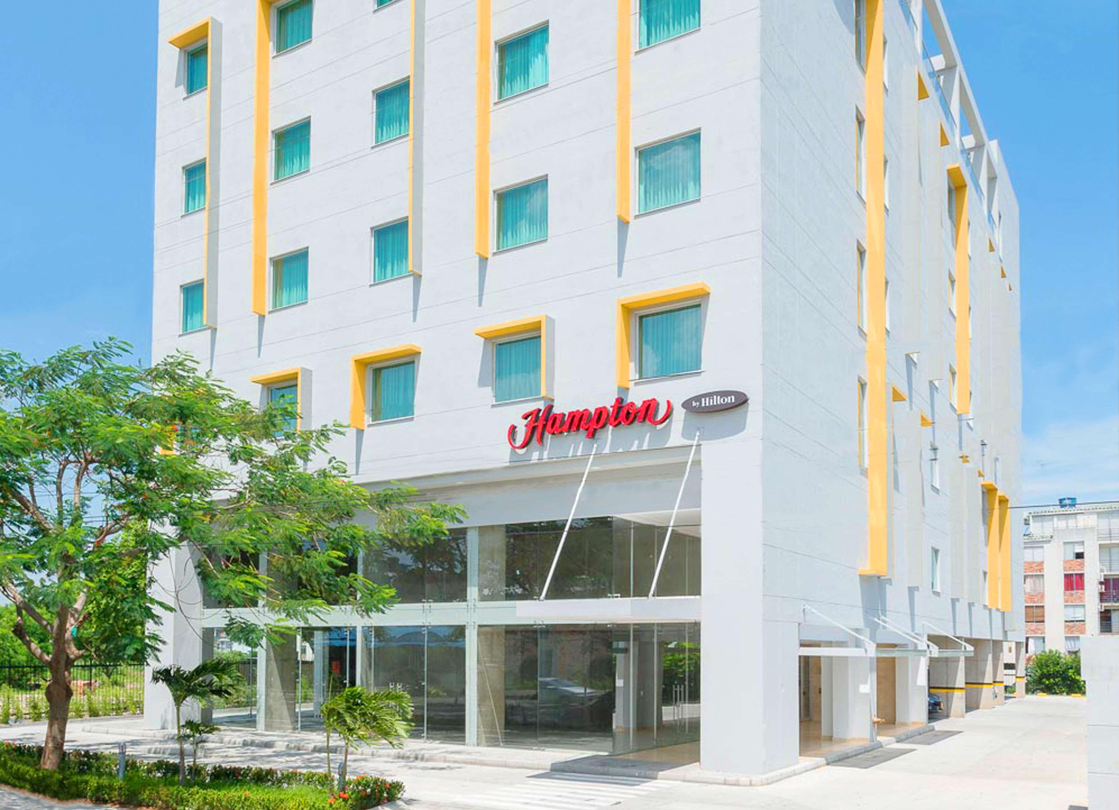 Hampton By Hilton Yopal Hotel Buitenkant foto