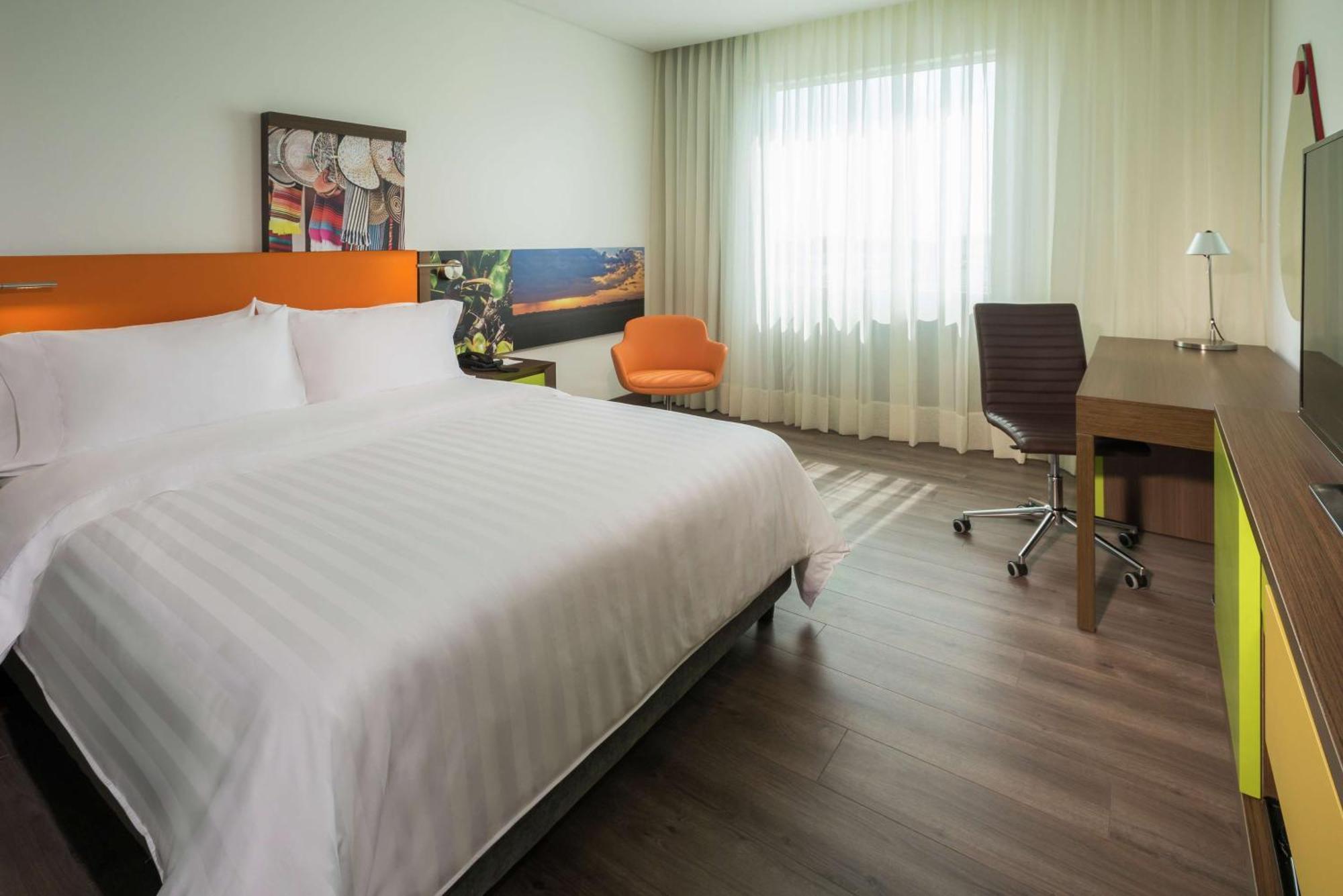 Hampton By Hilton Yopal Hotel Buitenkant foto